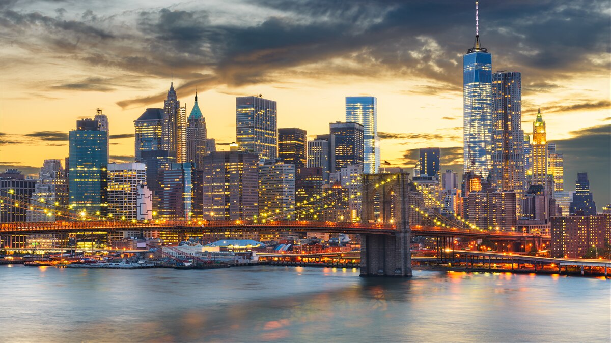 Fototapet linia de orizont a New York-ului noaptea