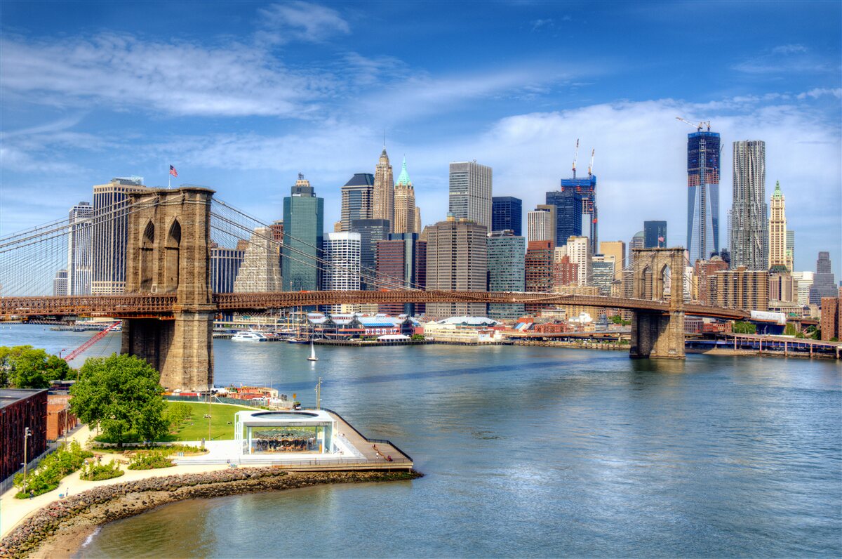Fototapet Podul Brooklyn, construit din piatră și zgârie-nori în oraș