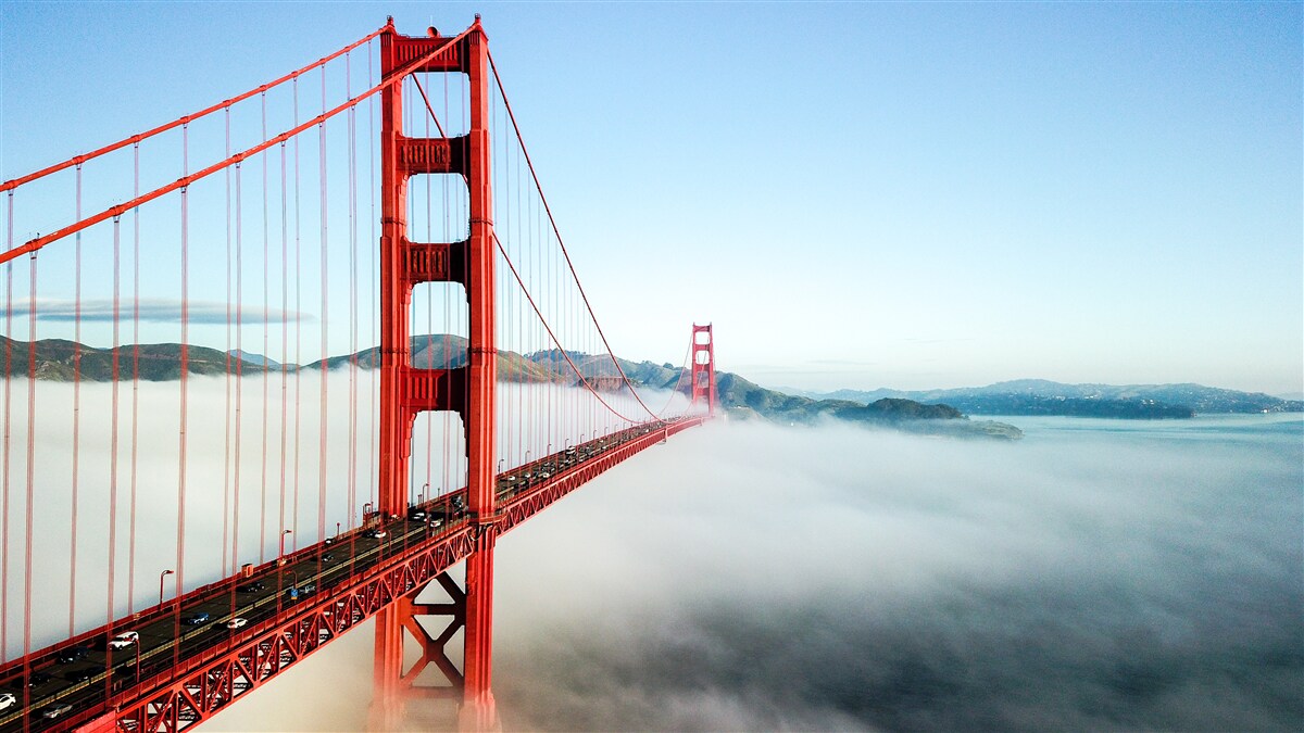 Fototapet ceața învăluie podul Golden Gate