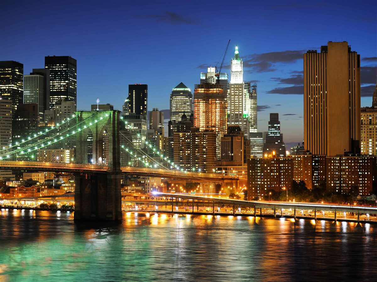 Fototapet panorama orasului new york noaptea de pe malul opus