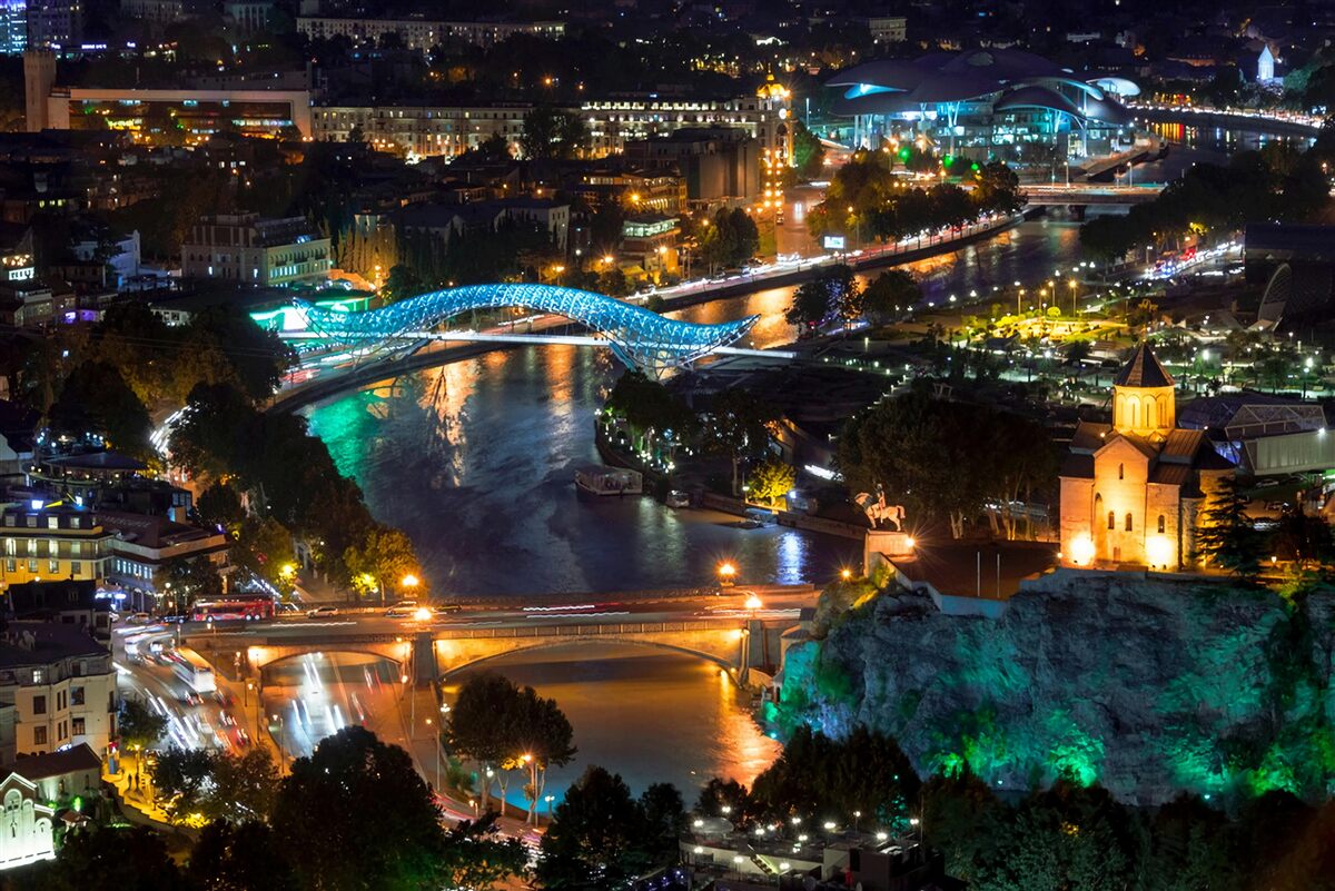 Fototapet tbilisi modern seara