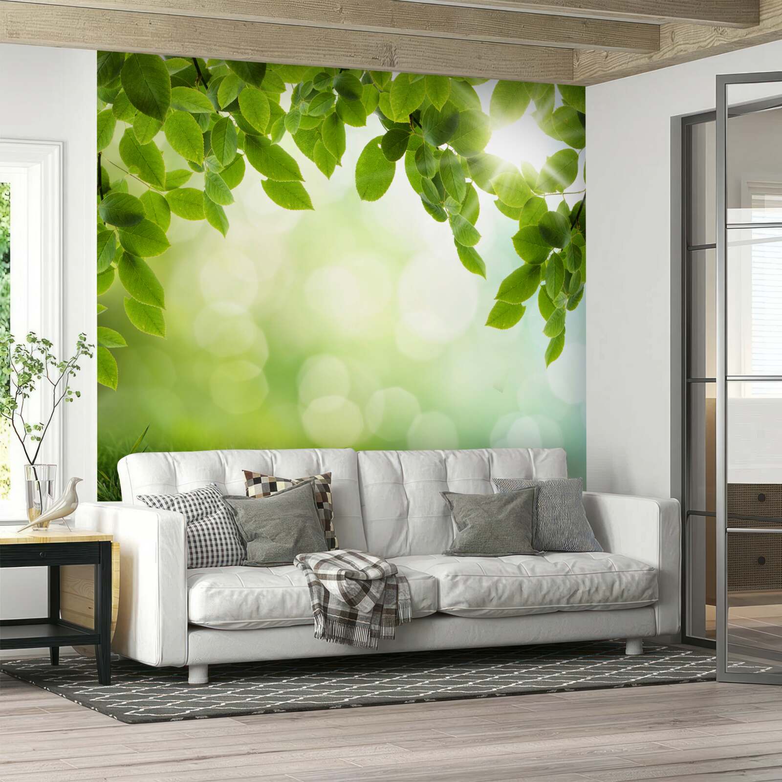 Fototapet soarele în strălucirea sa și frunzele decorate cu picături verzi
