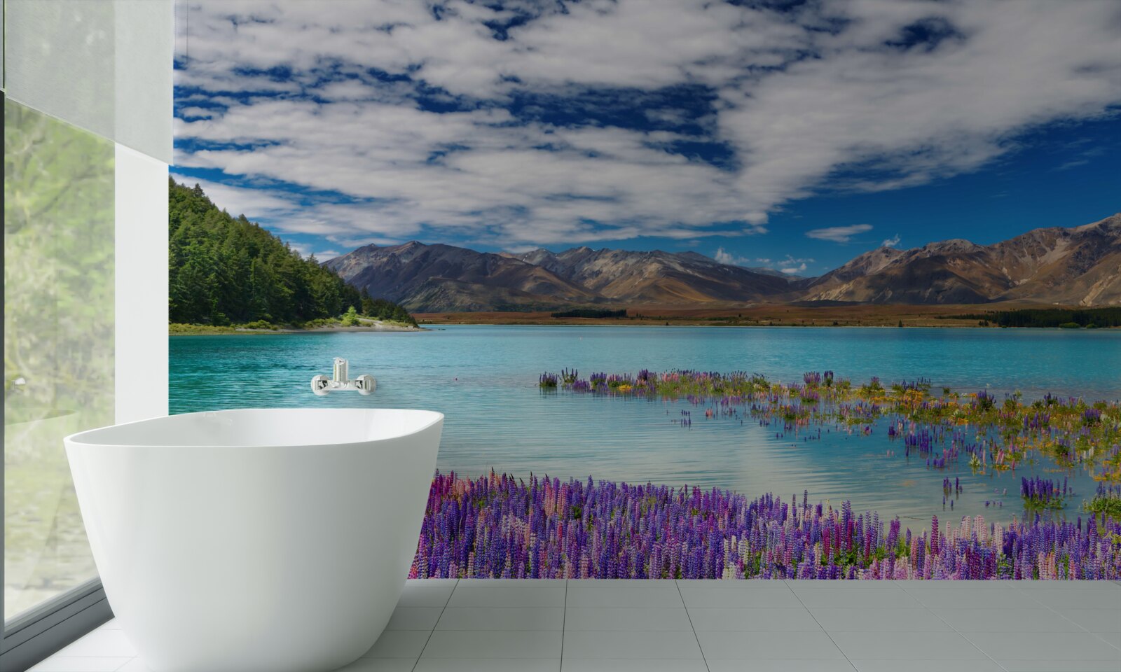 Fototapet florile se reflectă în apa cristalină a unui lac de munte