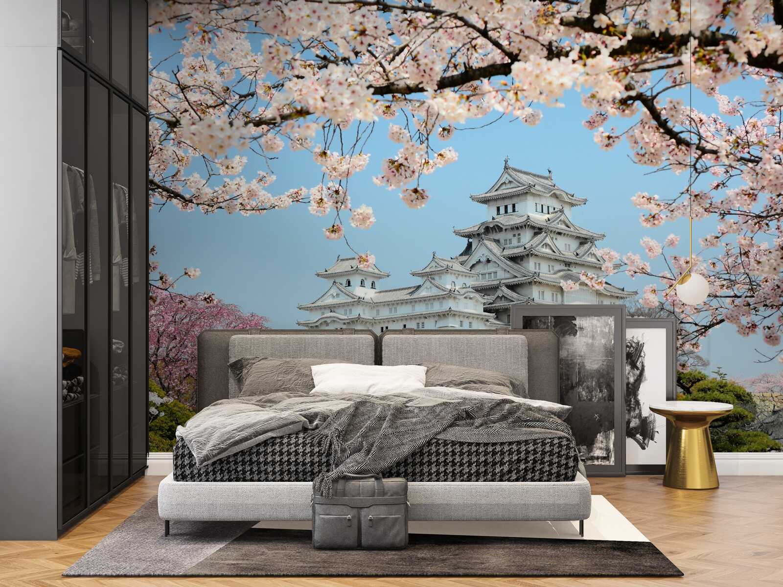 Fototapet casă japoneză antică cu sakura roz în floare