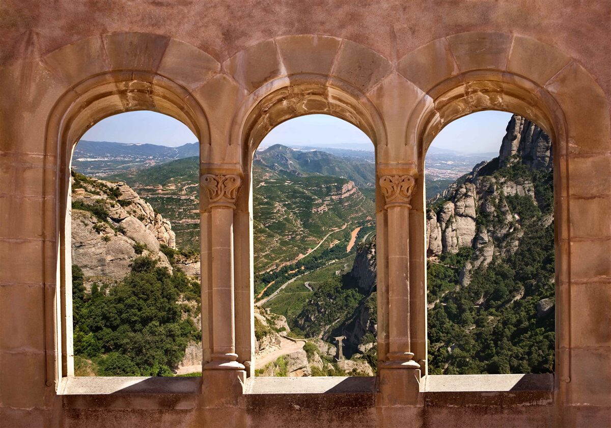 Fototapet viaduct cu vedere la peisajul montan