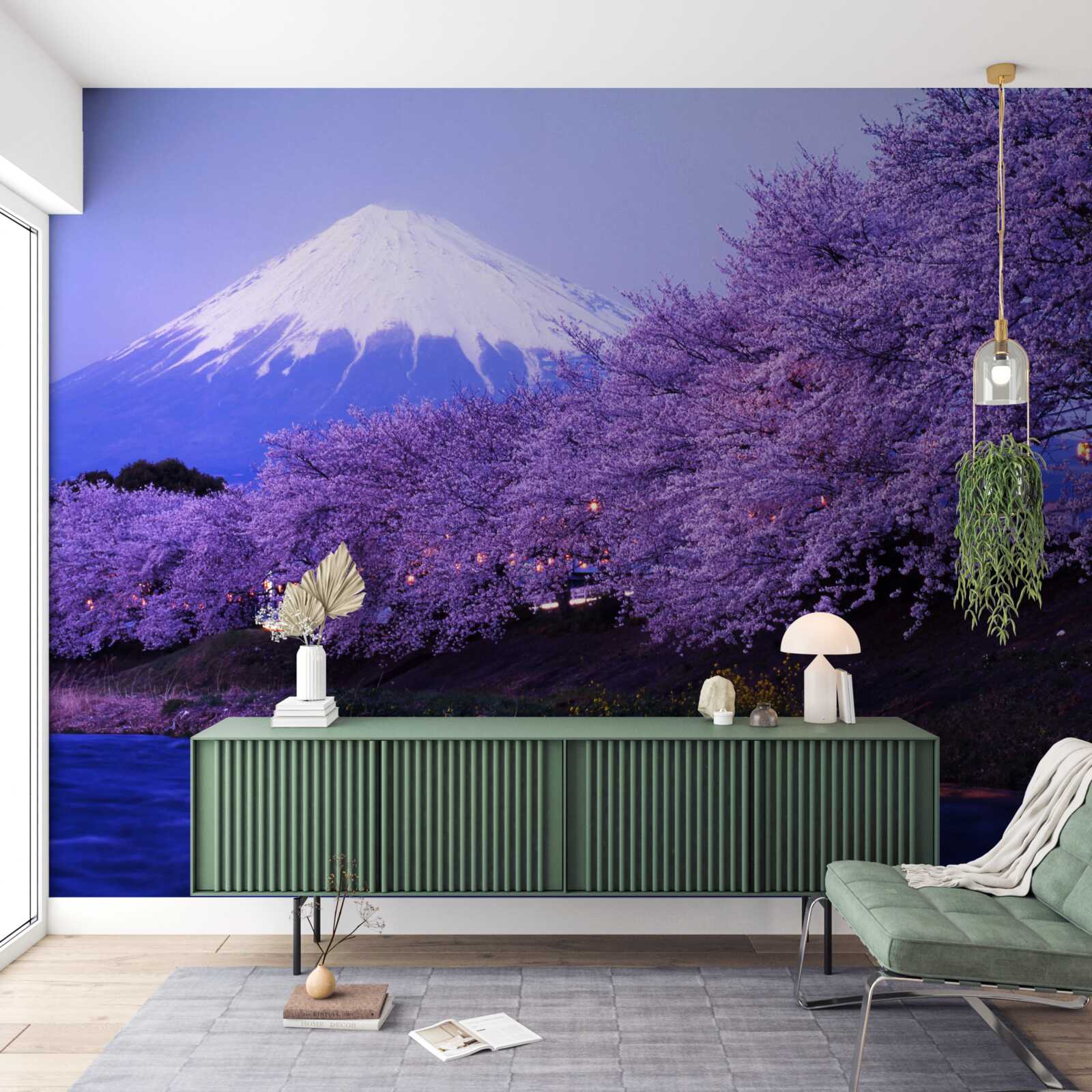 Fototapet copaci cu flori violete înflorite pe fundalul muntelui Fuji